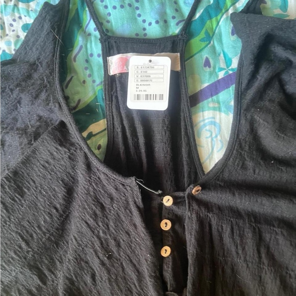Chic Black Ruffled Blouse - Picture 2 of 4